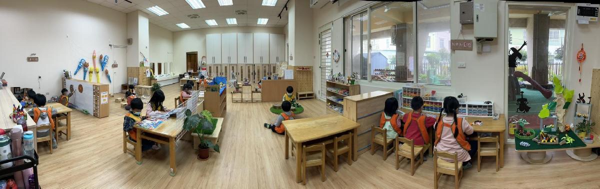 2歲專班蘋果班教室全景